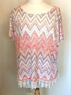 AGB White Pink Grey Chevron Print SZ XL Whimsical Boho Summer Chic Crotchet Top